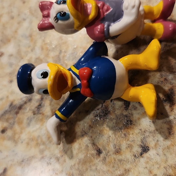 Vintage Collectible Disney Donald and Daisy Duck Figures - Picture 3 of 5